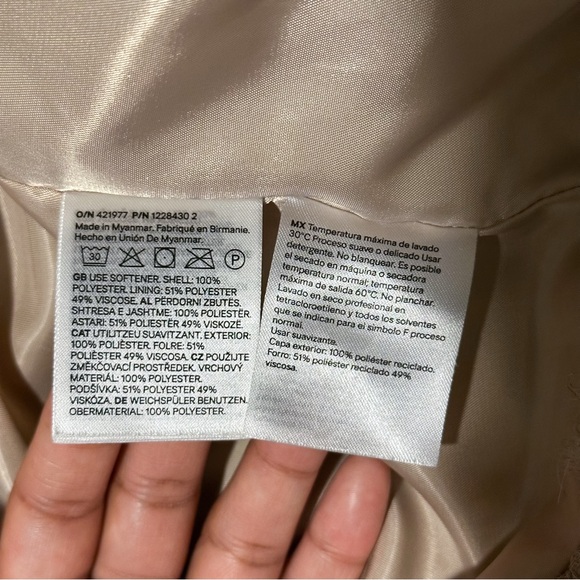 H&M Cropped Fluffy Jacket - Picture 5 of 6